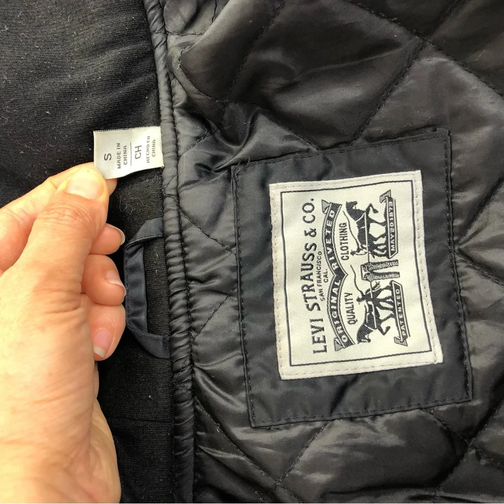 Levis Bomber Jacket Hoodie Mens Sz S Black Softshell Full Zip Hooded Quilt Lined